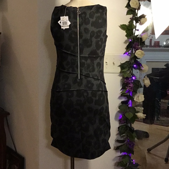 ‼️‼️SALE ‼️‼️Michael Kors Dress with Zipper - Picture 6 of 8